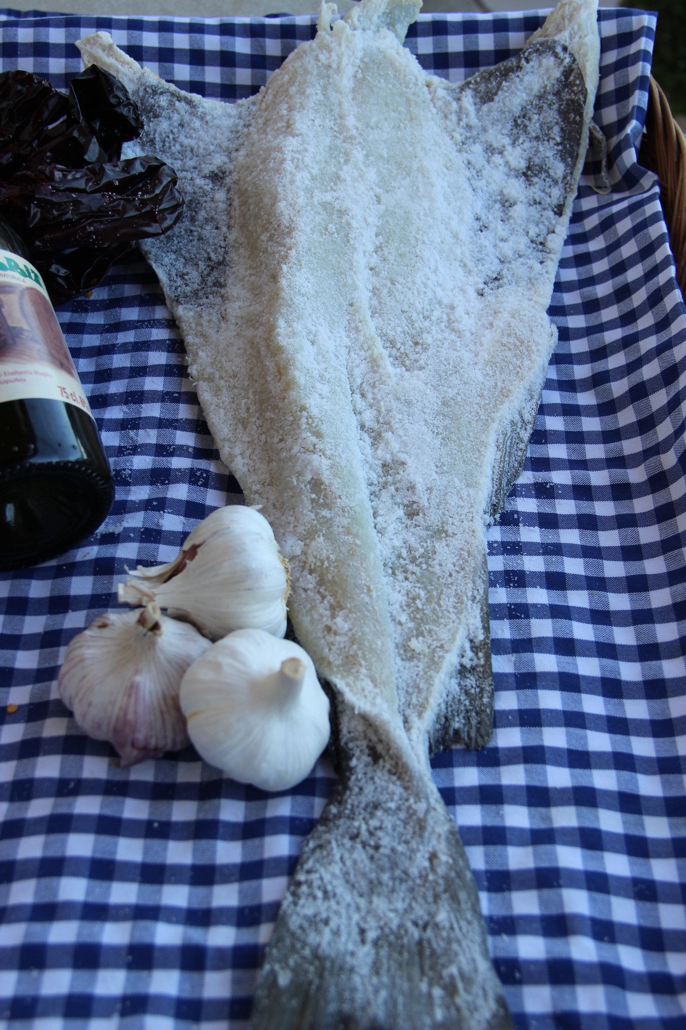 Bacalao en hoja entera pequeña. 1 kg aprox.