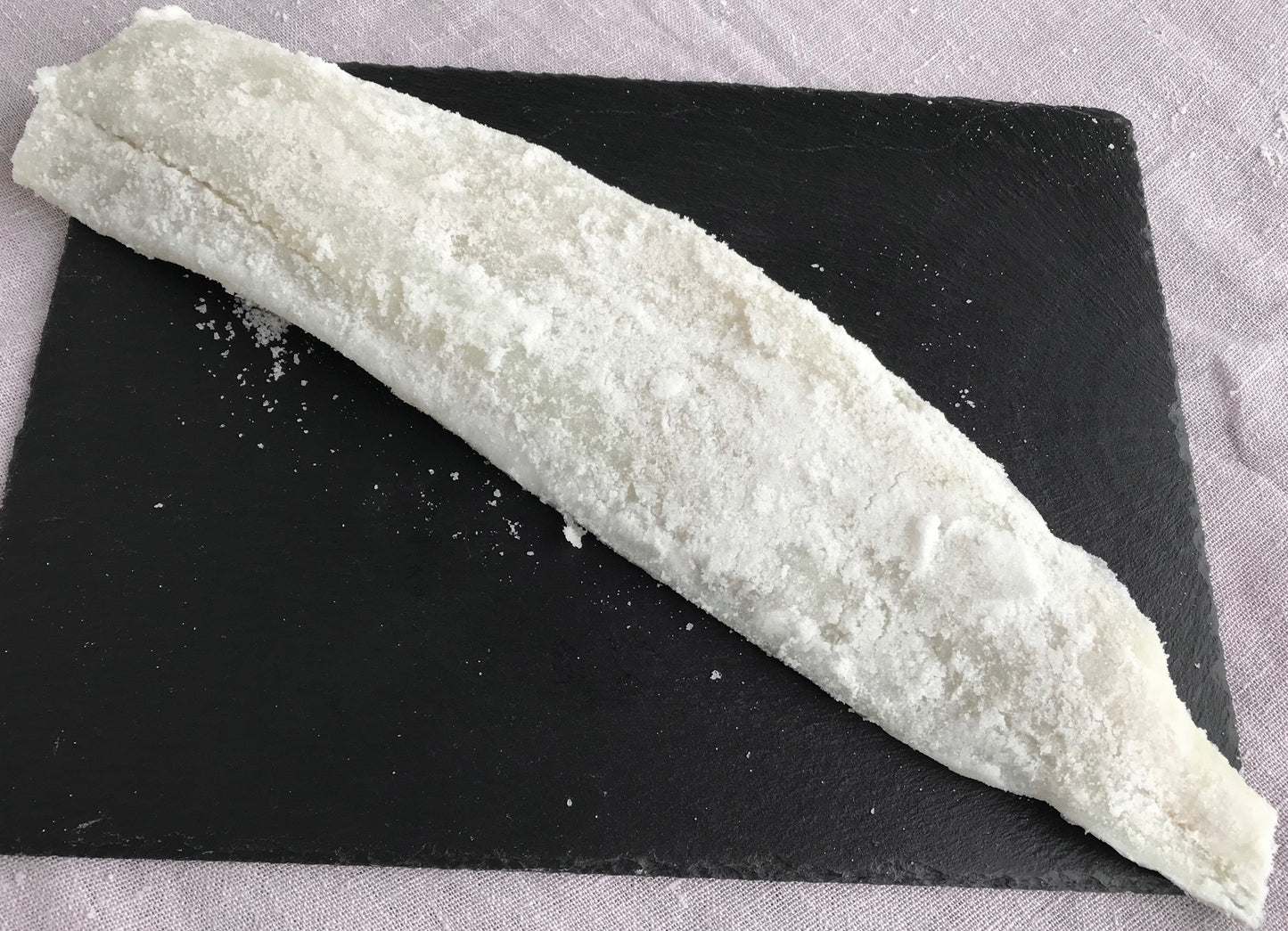 Bakailaoa. Aparteko kalitateko xerra handia, hezurrik gabea. 0,8 kg / 0,9 kg unitate.